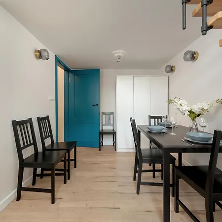 Apartament - Salon, Sypialnia Oraz Andresola Z Lozkiem - Blisko Stare Miasto - By Renters Apartment