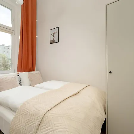 Apartament - Salon, Sypialnia Oraz Andresola Z Lozkiem - Blisko Stare Miasto - By Renters ורוצלב