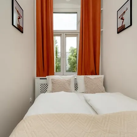 Apartament - Salon, Sypialnia Oraz Andresola Z Lozkiem - Blisko Stare Miasto - By Renters Apartment Breslau